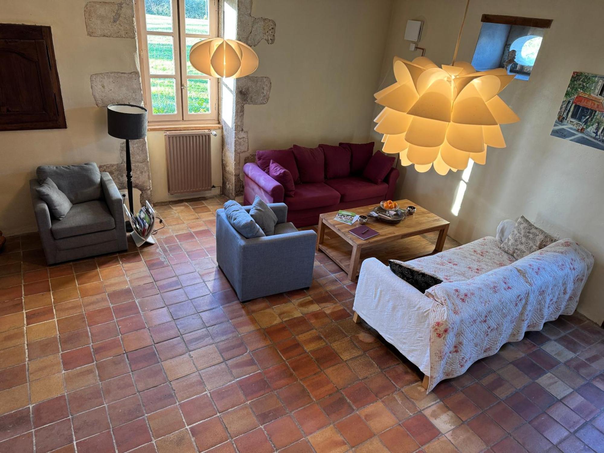 Gite De L'Edelinie Nanteuil-Auriac-de-Bourzac ภายนอก รูปภาพ